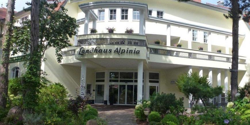 فندق برلينفي  Landhaus Alpinia المظهر الخارجي الصورة